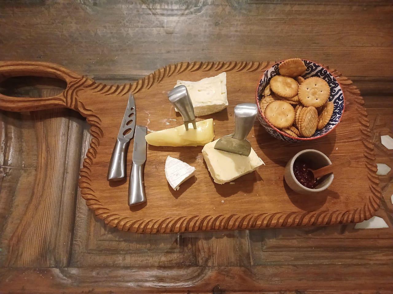 HANDMADE SWAHILI CHOPPING BOARD/ CHEESE BOARD/ CHARCUTERIE BOARDS