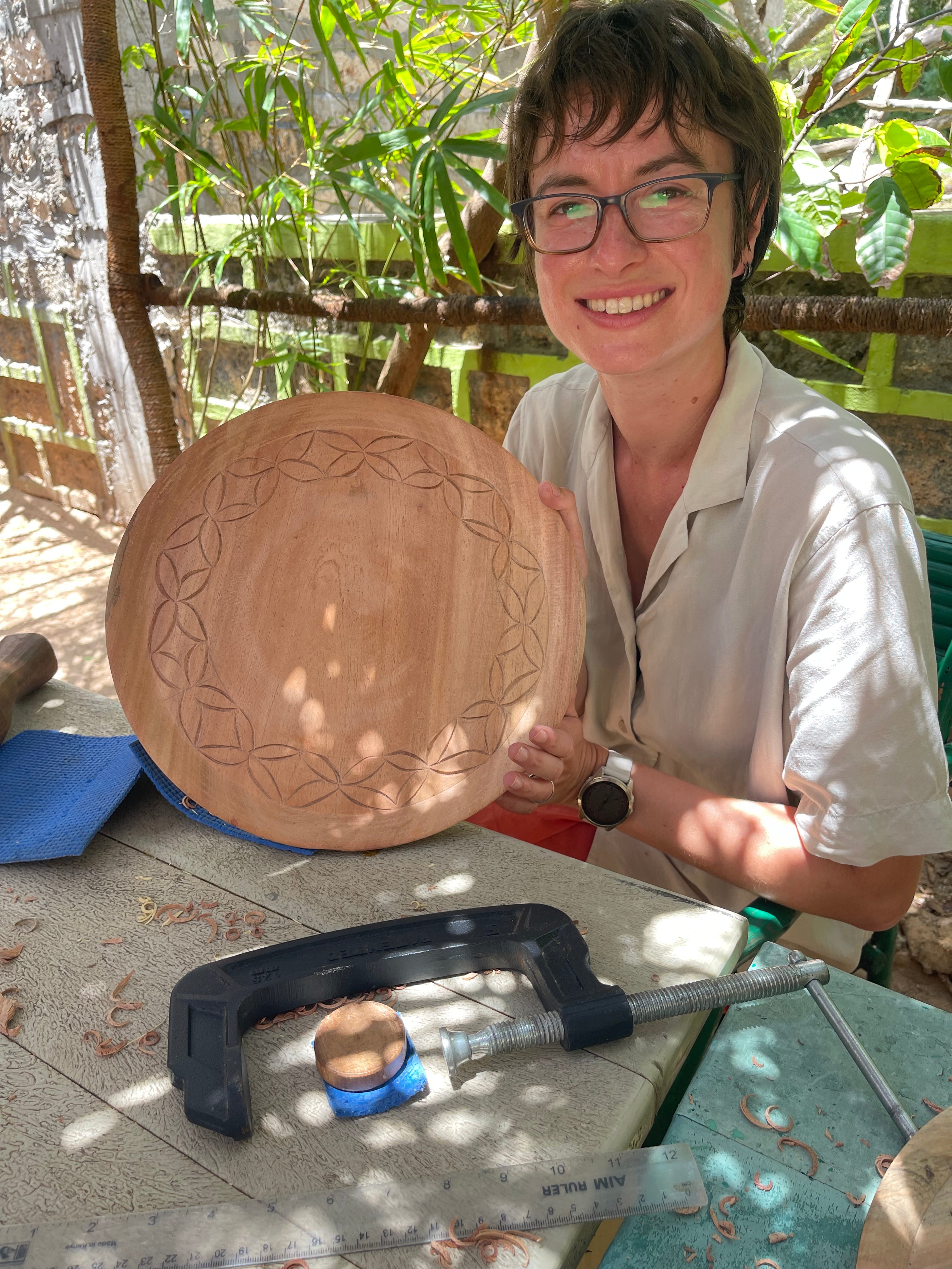 3 HOUR INTRODUCTORY LESSON: TRADITIONAL SWAHILI WOODCARVING