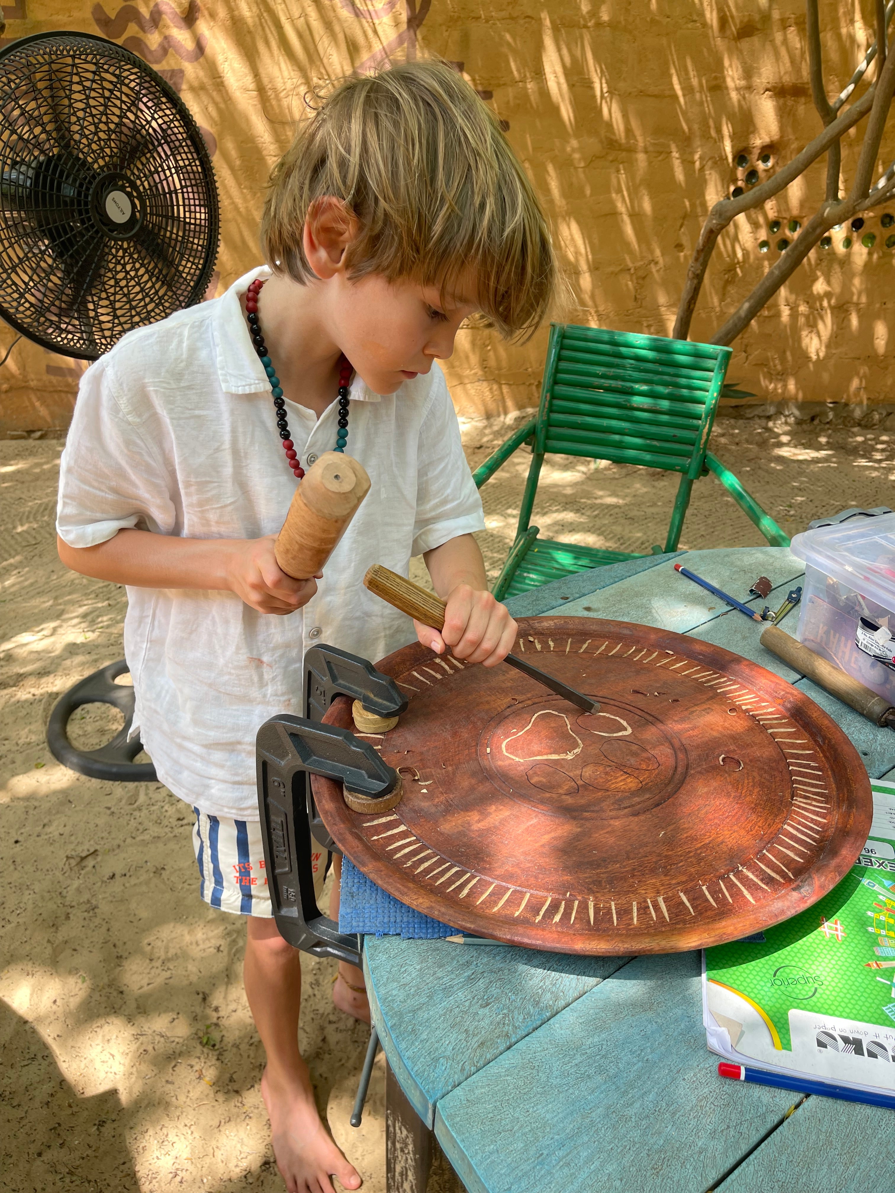 3 HOUR INTRODUCTORY LESSON: TRADITIONAL SWAHILI WOODCARVING