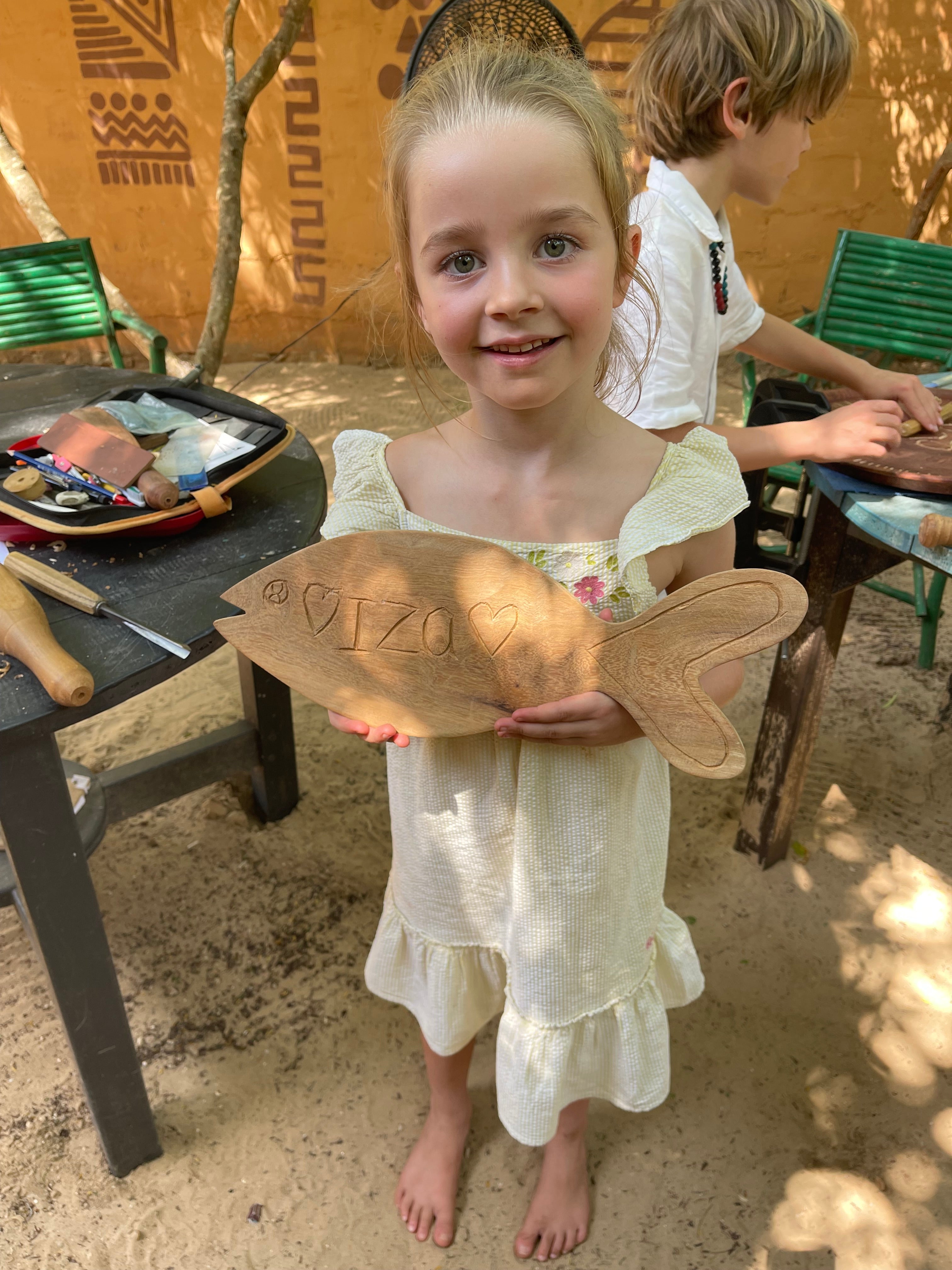 3 HOUR INTRODUCTORY LESSON: TRADITIONAL SWAHILI WOODCARVING
