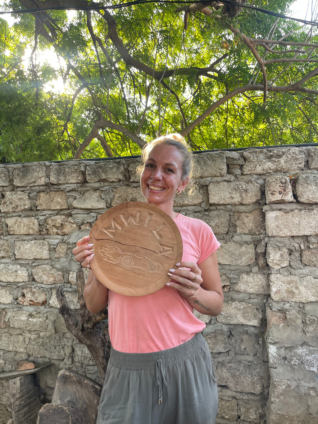 3 HOUR INTRODUCTORY LESSON: TRADITIONAL SWAHILI WOODCARVING