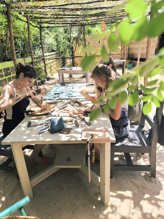 LONG-TERM APPRENTICESHIPS: TRADITIONAL SWAHILI WOODCARVING