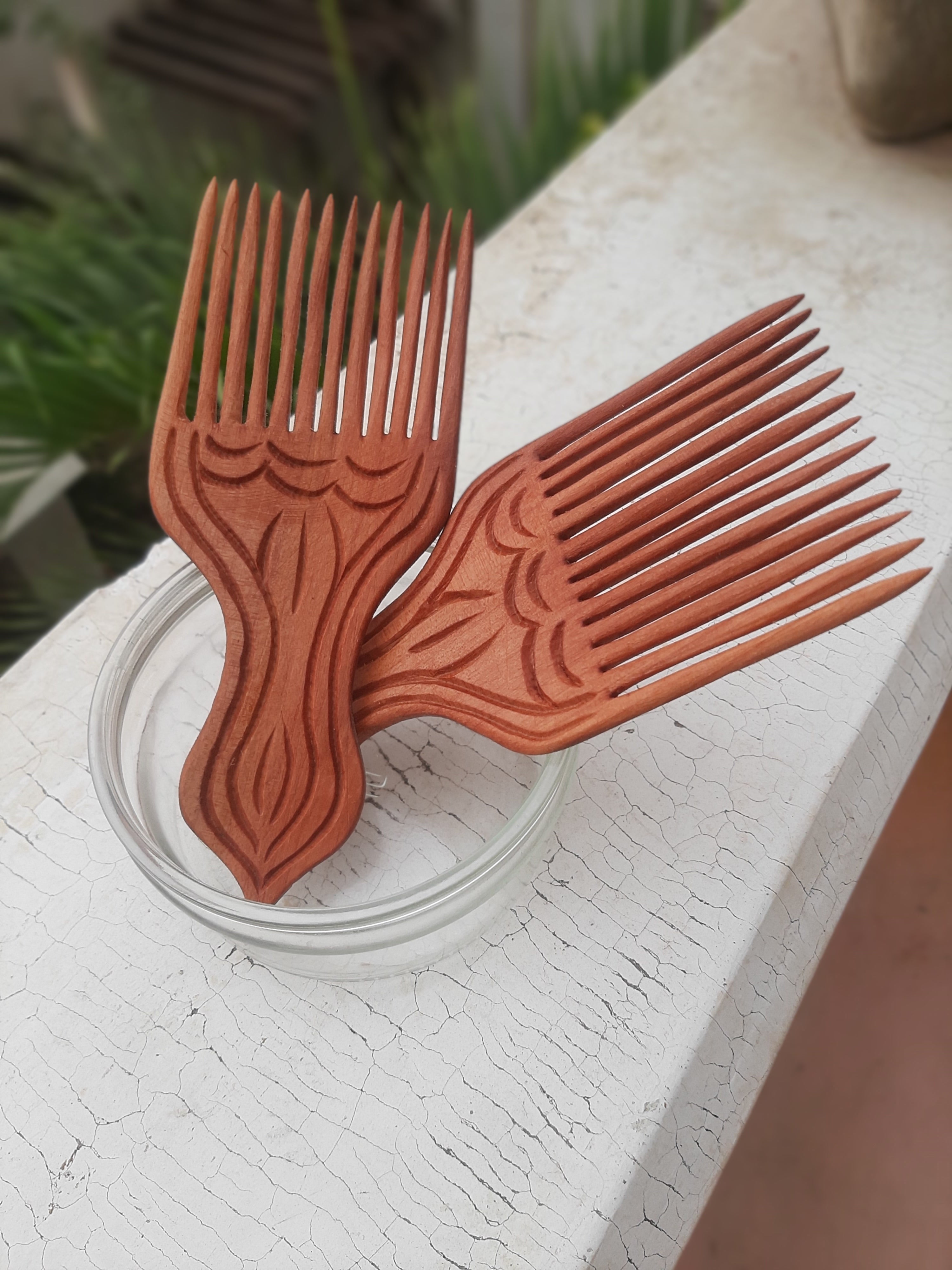 HANDMADE SWAHILI WOODEN COMBS