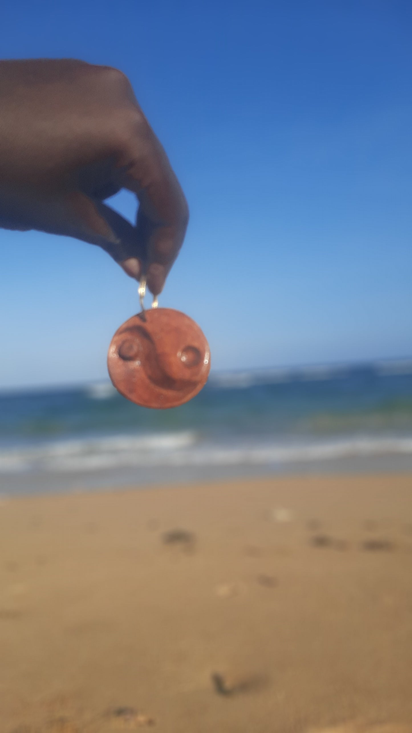 HANDMADE SWAHILI WOODEN PENDANTS & KEYCHAINS