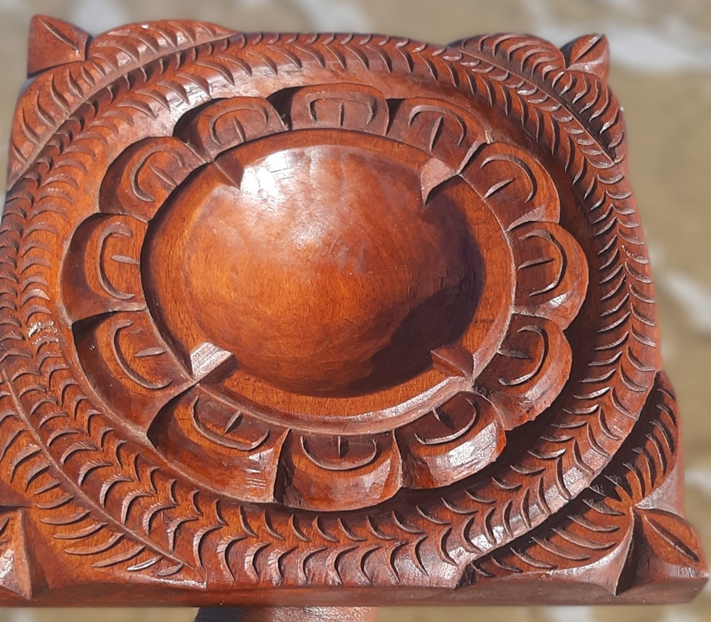 HANDMADE SWAHILI DECORATIVE WOODEN BOWLS & ASHTRAYS